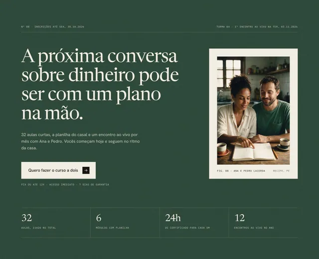 Seção CTA final em faixa verde com foto em passe-partout e 4 números do curso