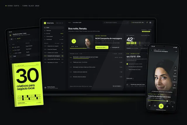 Mockup de curso online: notebook, celular, tablet e ebook em cena escura