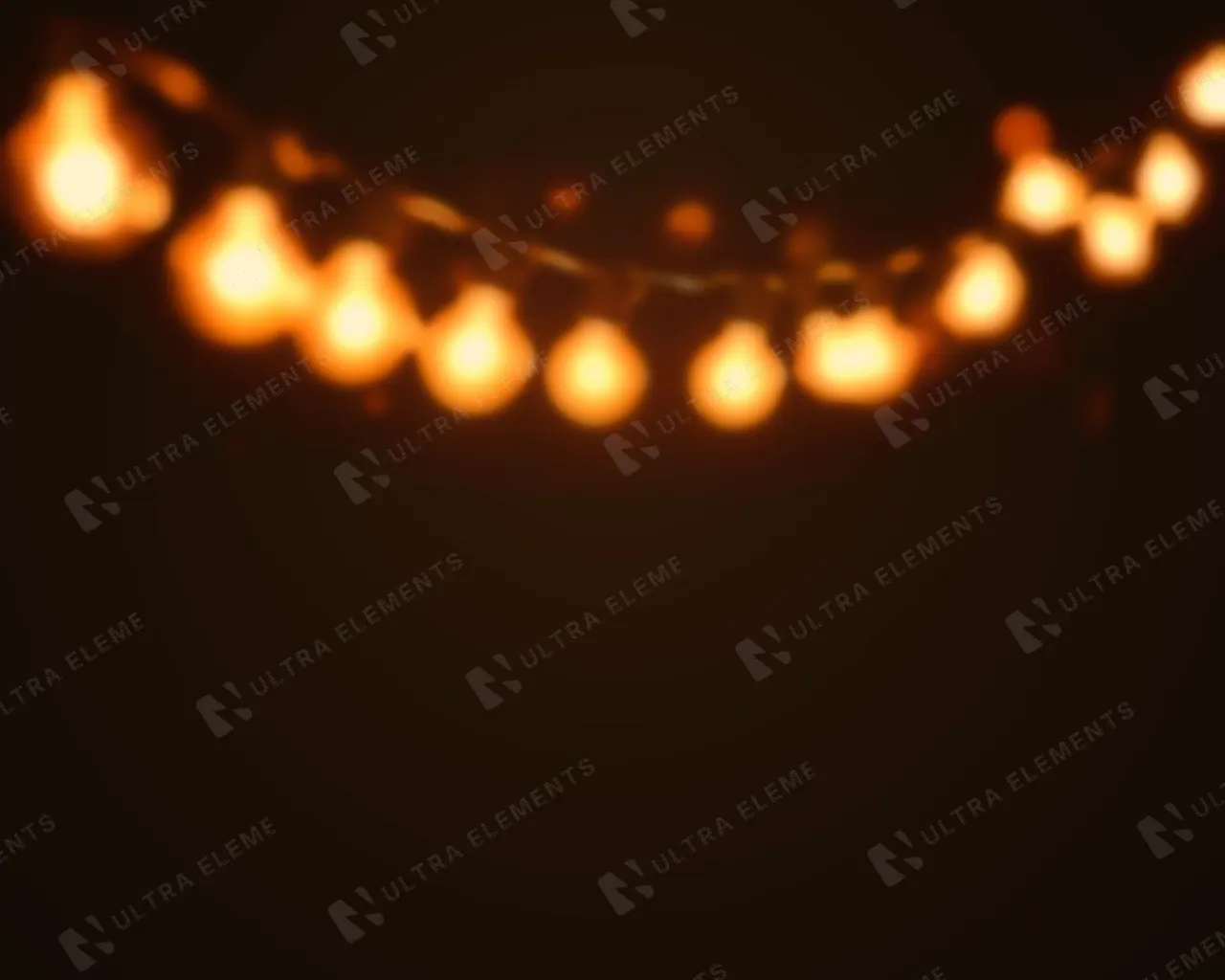 Varal de lâmpadas Edison desfocado em PNG: gambiarra com bokeh dourado — imagem 1 de 2